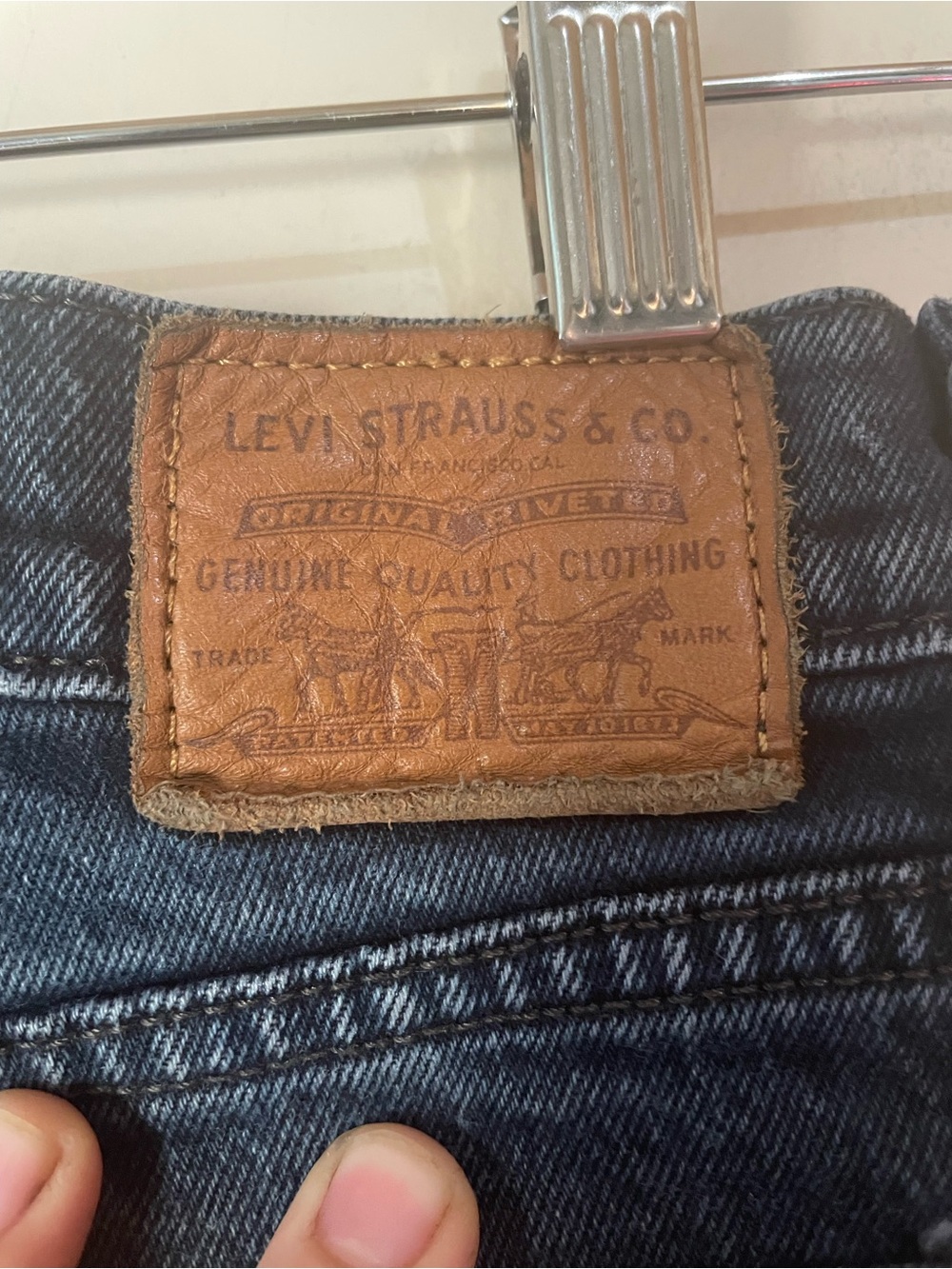 ✨ Levi’s | High Rise Button Fly Jeans - Picture 6 of 10